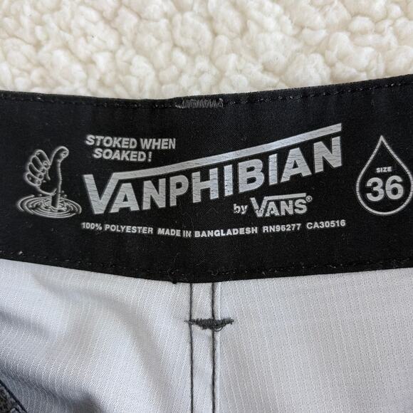 Vans Vanphibian Shorts Size 36 Hybrid Board Swim Quick Dry Black Grey 9" - Picture 3 of 6